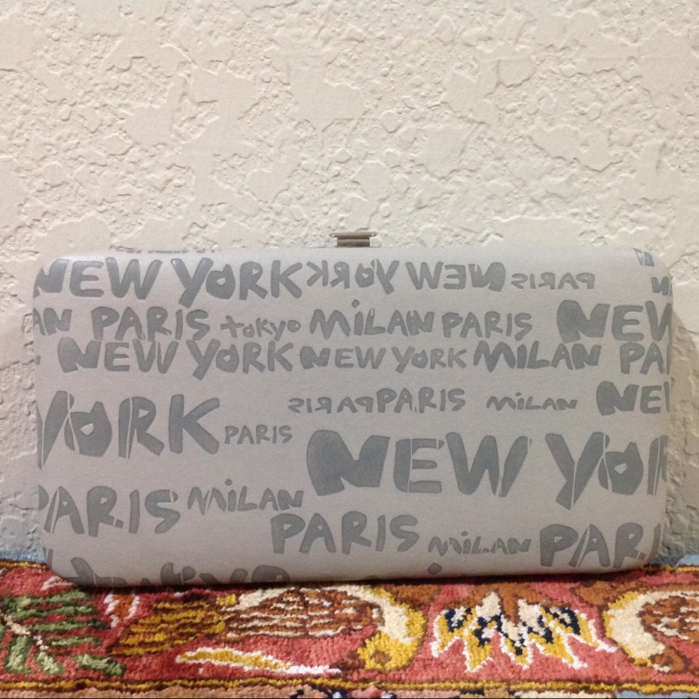 Around the world clutch wallet